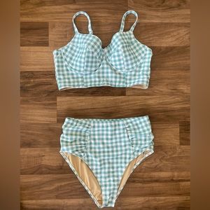 Old Navy green gingham bikini size L